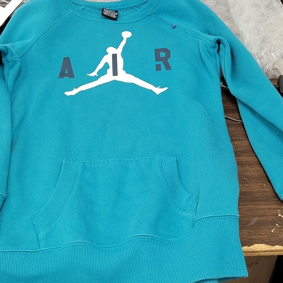 Jordan Shirts & Tops | Air Jordan Sweater Size 213 Youth | Poshmark
